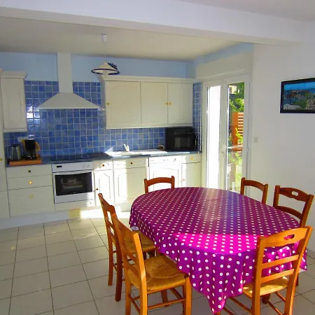 Vakantiehuis Maison Avec Jardin A 80 M De La De Barneville-carteret *