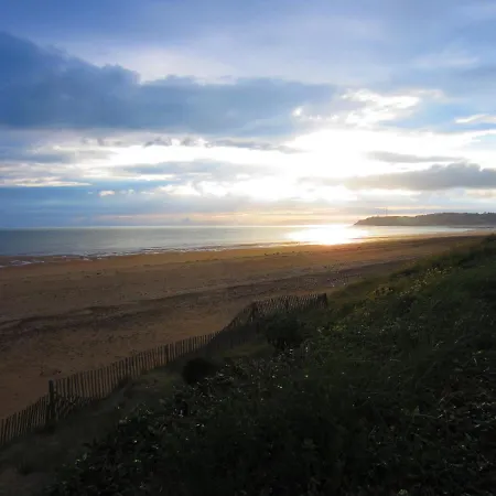 Maison Avec Jardin A 80 M De La De Barneville-carteret Hébergement de vacances Saint-Jean-de-la-Rivière