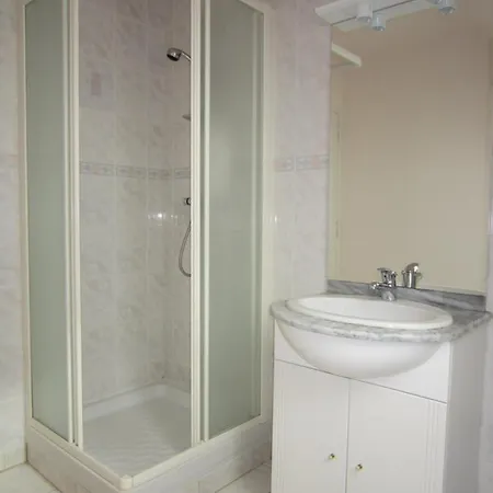 Hébergement de vacances Maison Avec Jardin A 80 M De La De Barneville-carteret Saint-Jean-de-la-Rivière