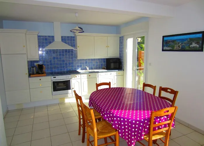 Vakantiehuis Maison Avec Jardin A 80 M De La De Barneville-carteret *