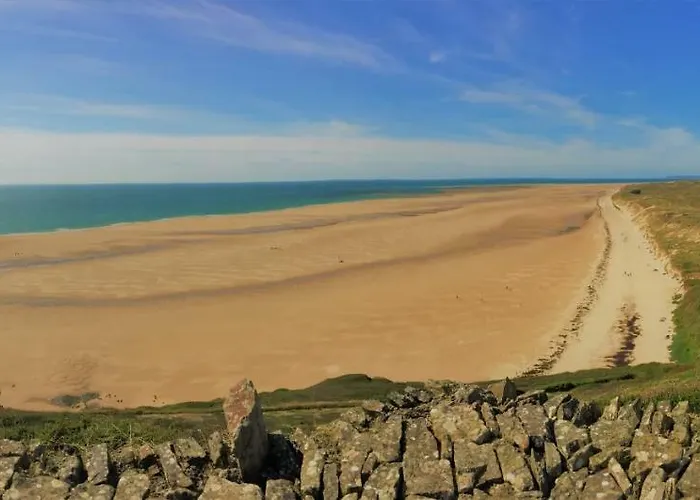 Maison Avec Jardin A 80 M De La De Barneville-carteret *